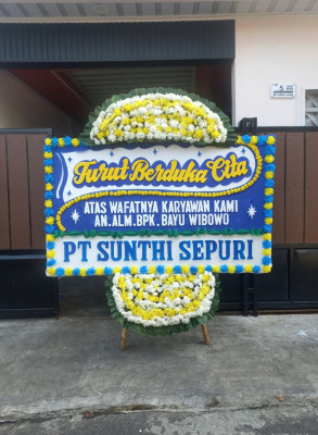 Papan Bunga Duka di Sumur Gedang